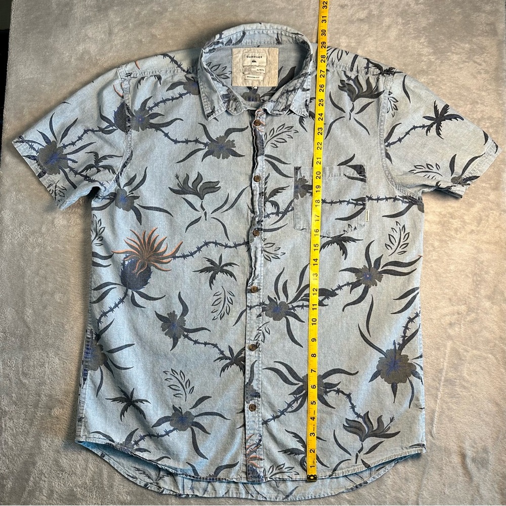 Quiksilver Men’s XL Shakka Mate Button Up Short Sleeve Casual Shirt - Picture 4 of 9